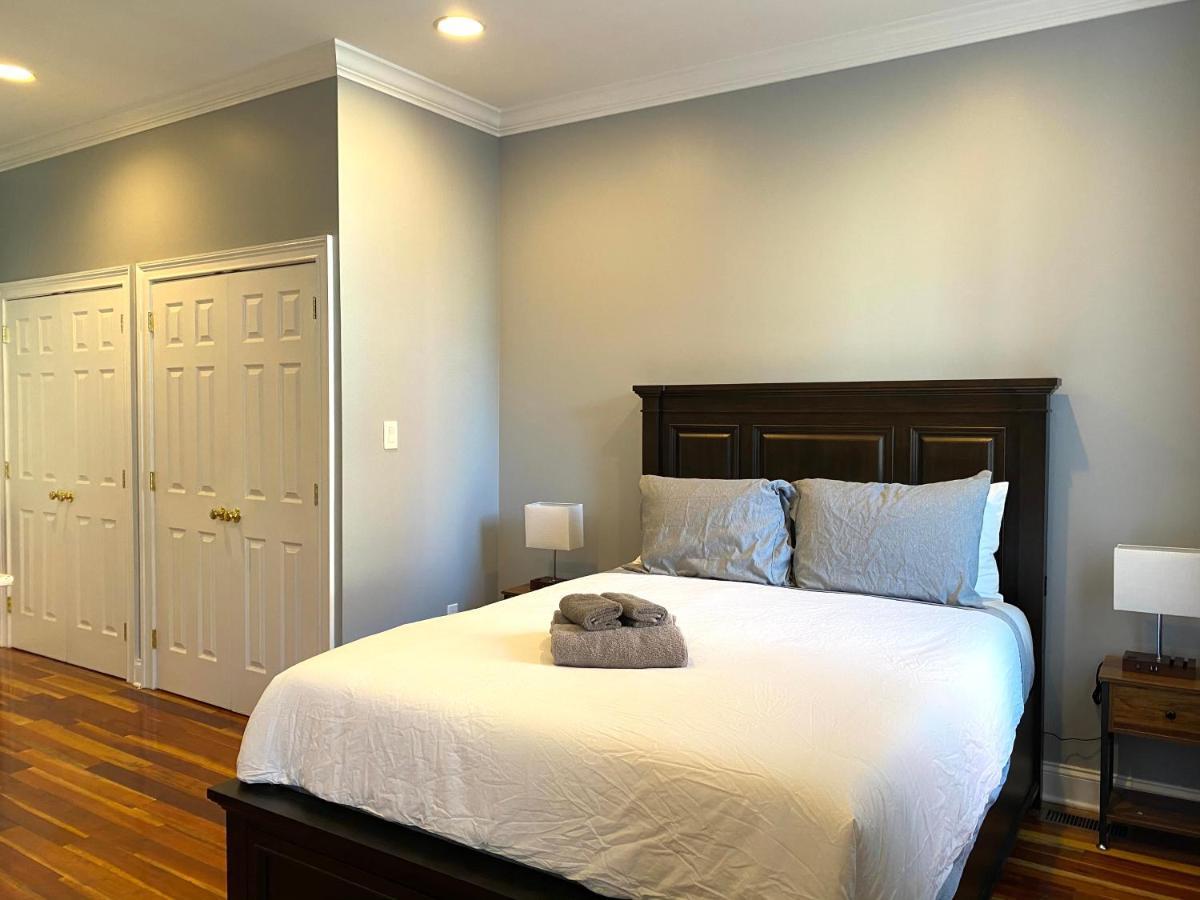 Alina & Fanny - 1224 Mt Vernon St *